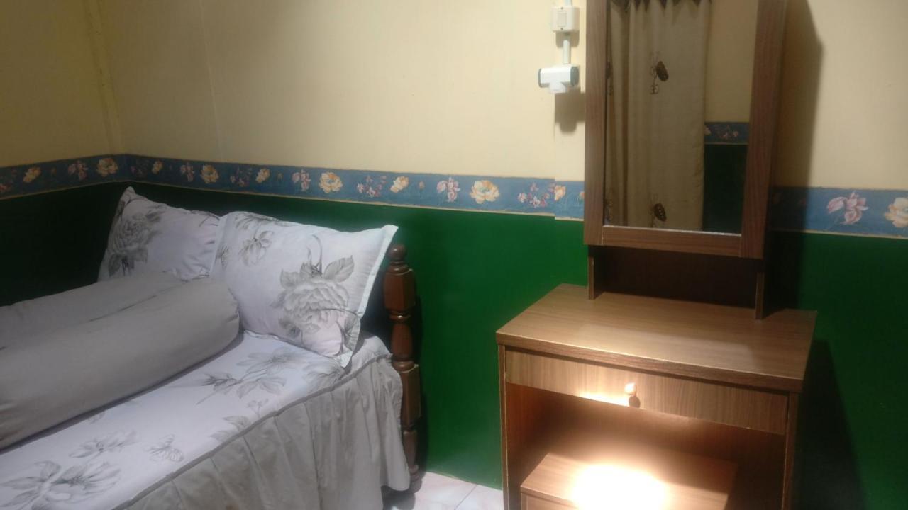 Homestay Arya Mangunan Bantul Exteriér fotografie