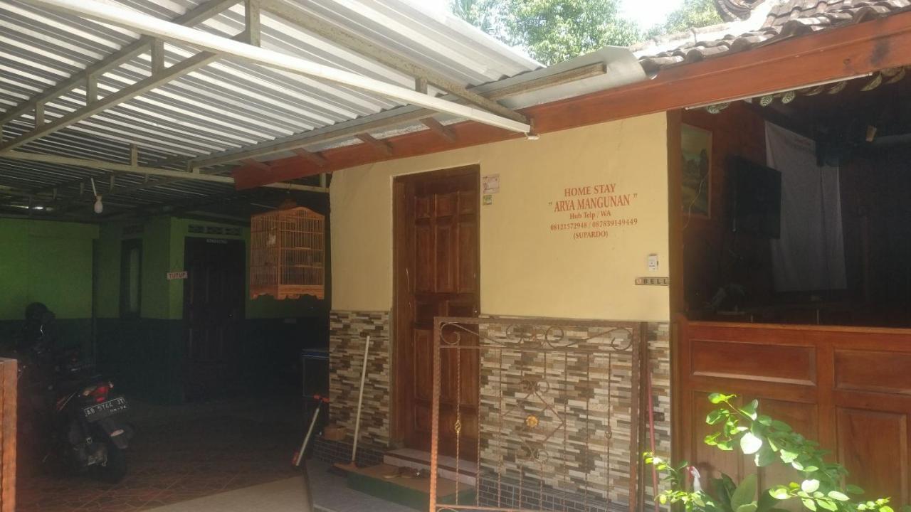 Homestay Arya Mangunan Bantul Exteriér fotografie